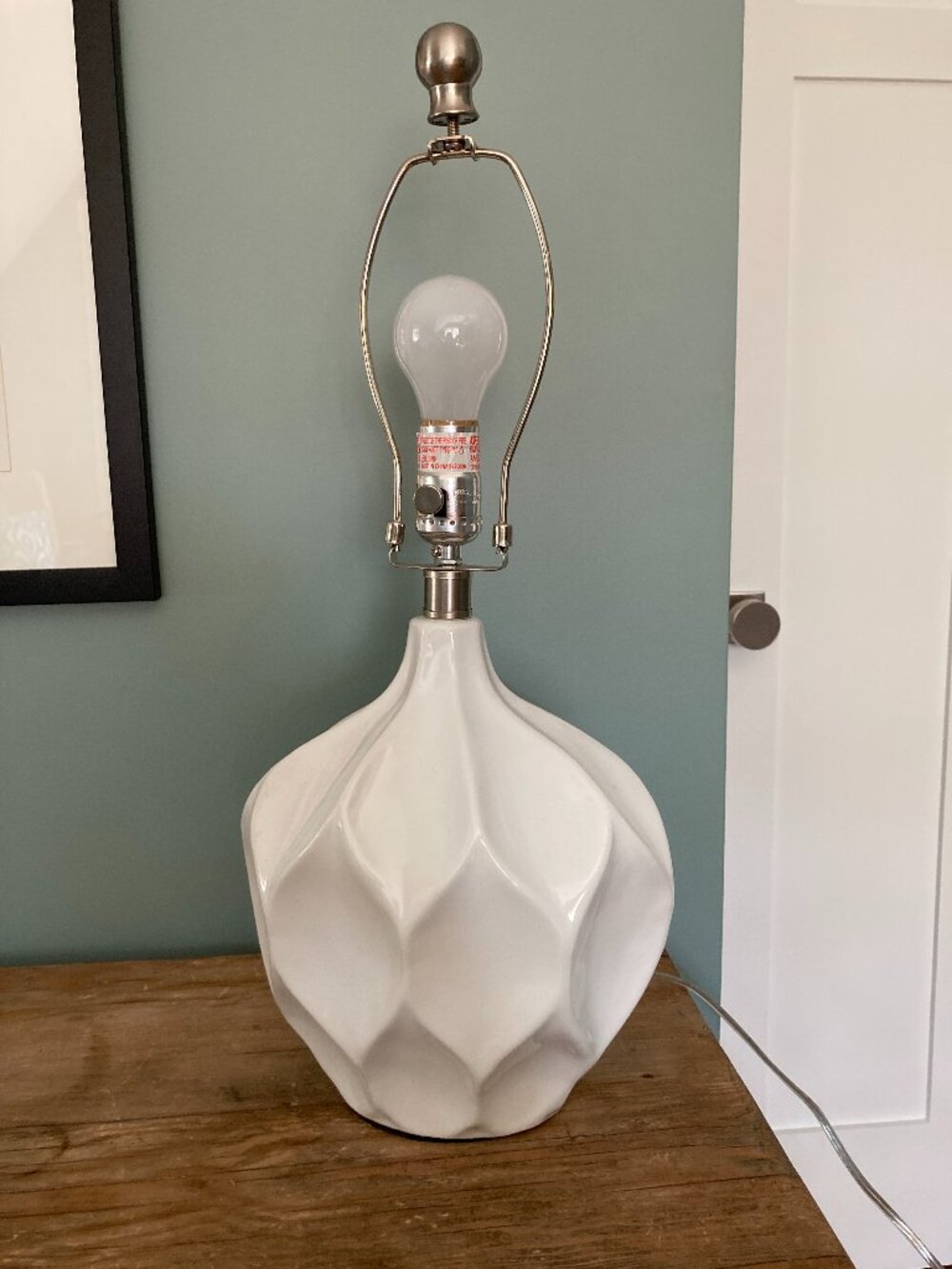 Table Lamp - NEW! - Picture 2 of 7